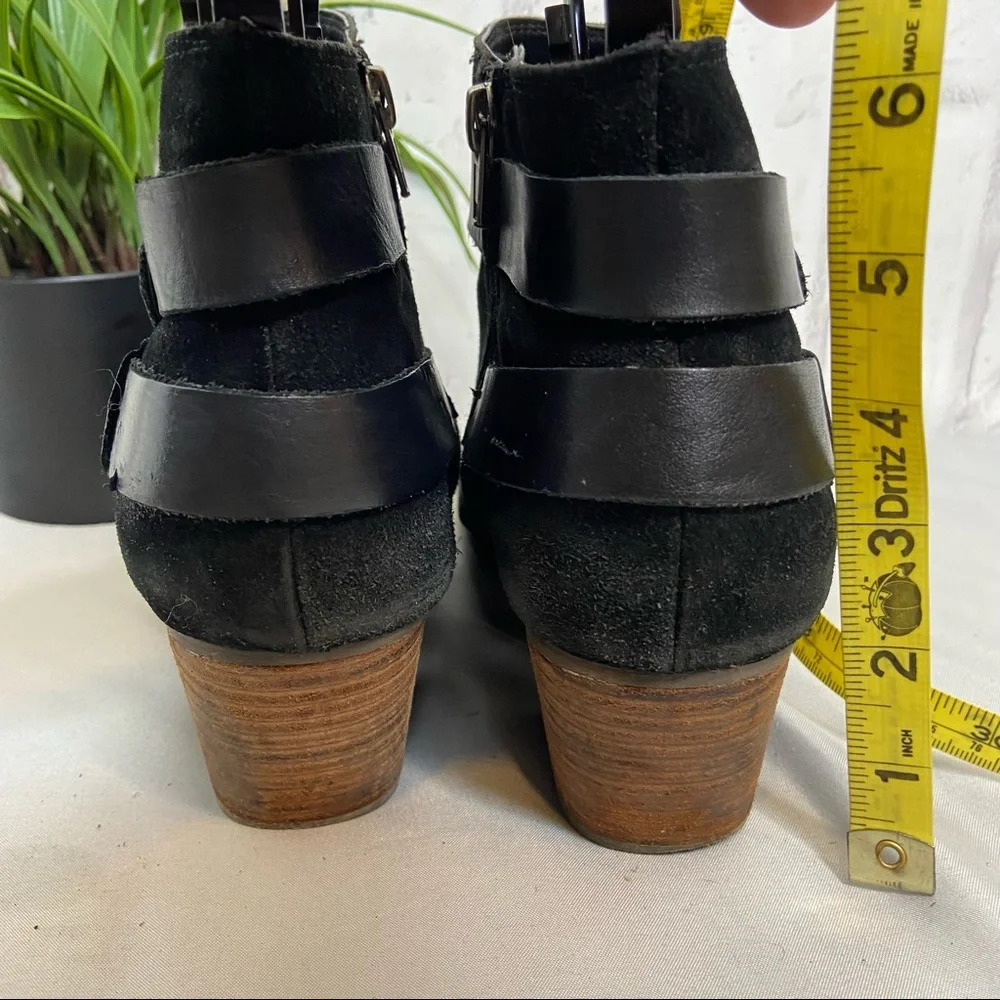 DV Dolce Vita Suede Booties 9.5